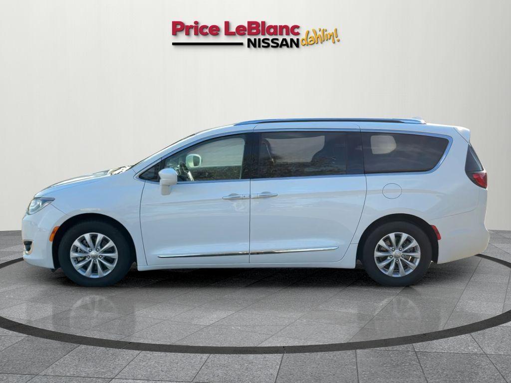 used 2018 Chrysler Pacifica car, priced at $16,443