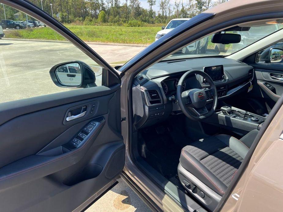 new 2025 Nissan Rogue car, priced at $38,725