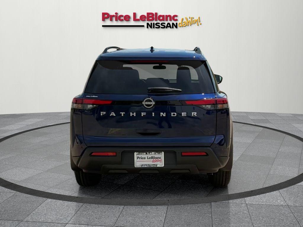 new 2025 Nissan Pathfinder car, priced at $41,925