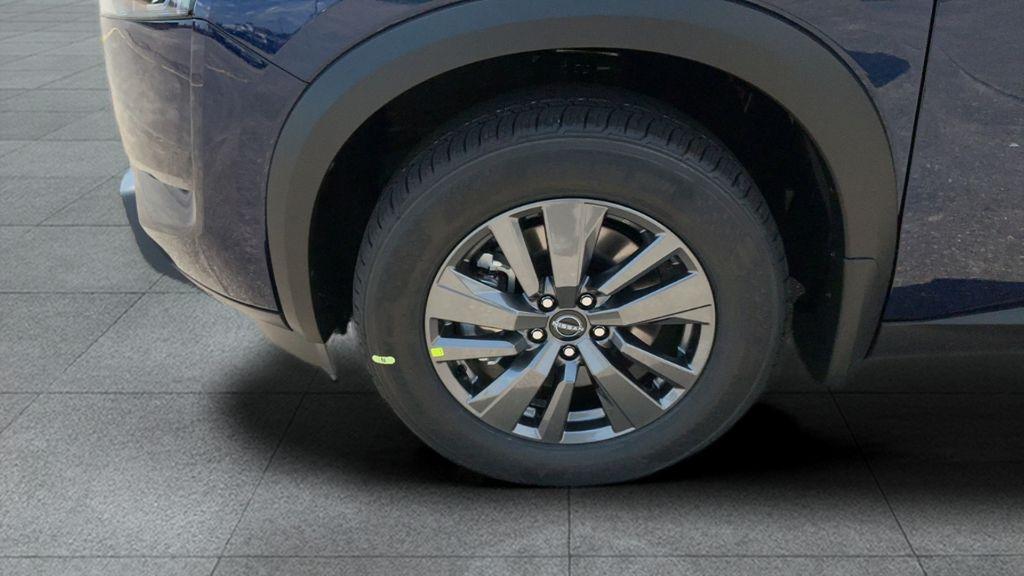 new 2025 Nissan Pathfinder car, priced at $41,925