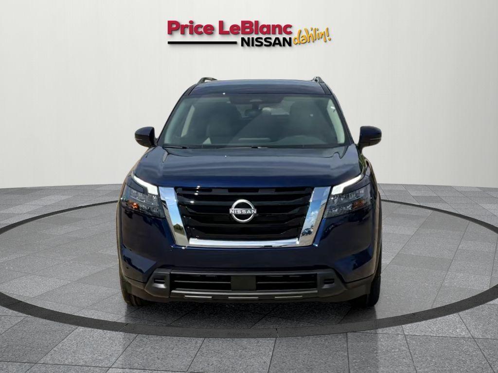 new 2025 Nissan Pathfinder car, priced at $41,925