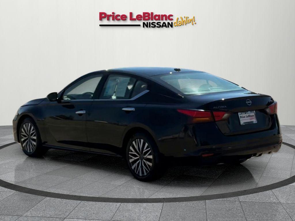 used 2023 Nissan Altima car