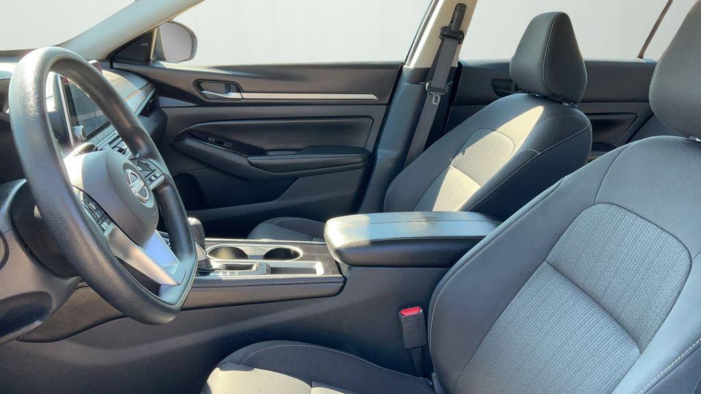 used 2023 Nissan Altima car