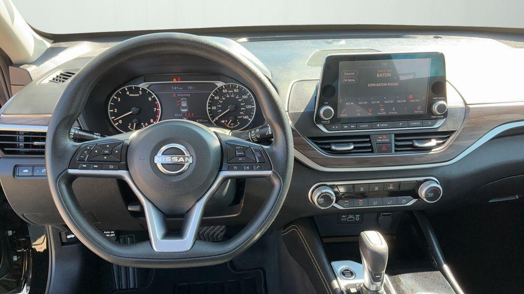 used 2023 Nissan Altima car