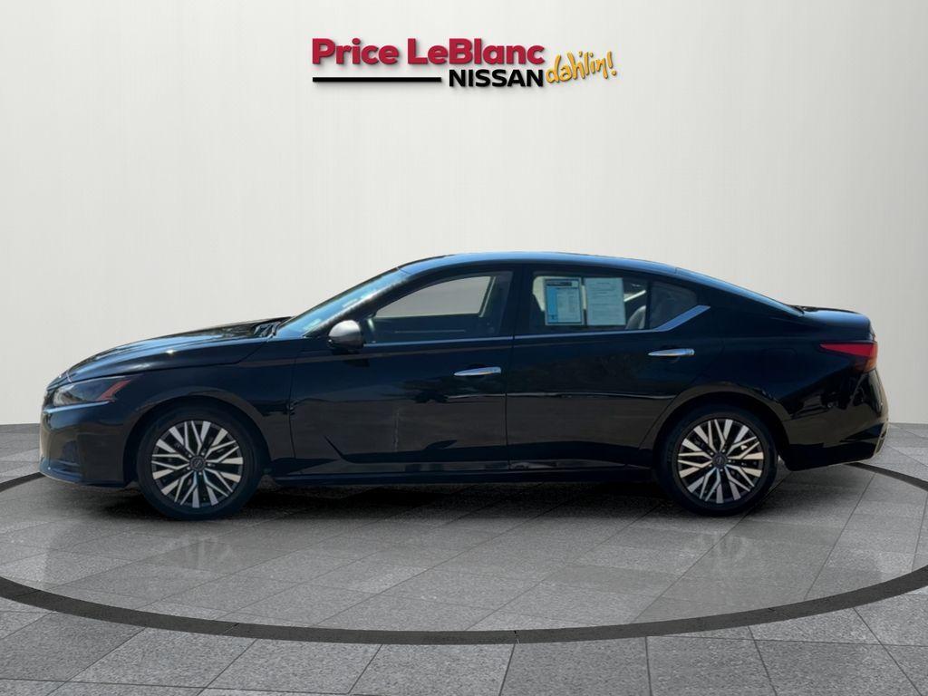 used 2023 Nissan Altima car