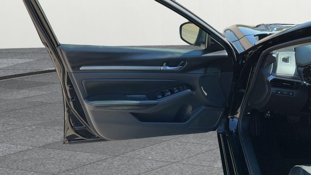 used 2023 Nissan Altima car