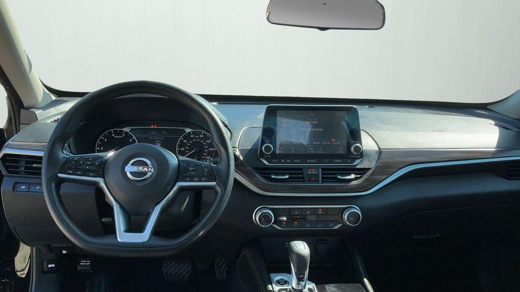 used 2023 Nissan Altima car