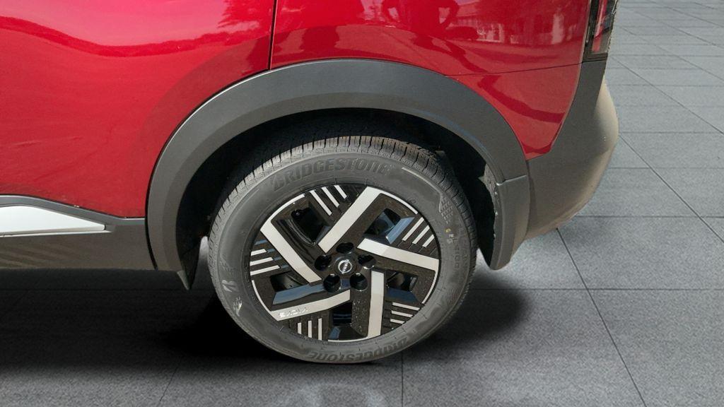 new 2025 Nissan Kicks car, priced at $24,343
