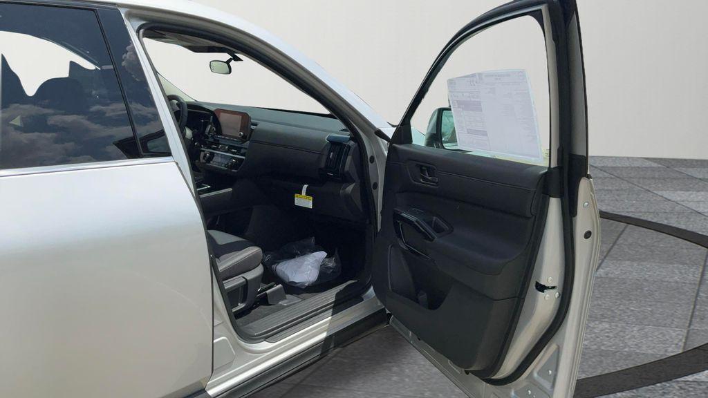 new 2025 Nissan Pathfinder car, priced at $41,865