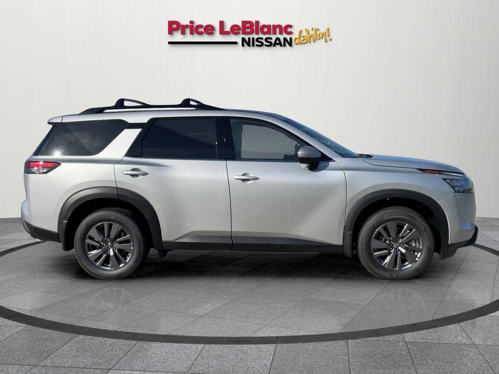 new 2025 Nissan Pathfinder car, priced at $41,865