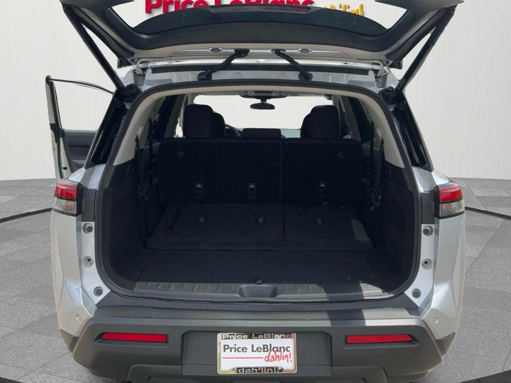 new 2025 Nissan Pathfinder car, priced at $41,865