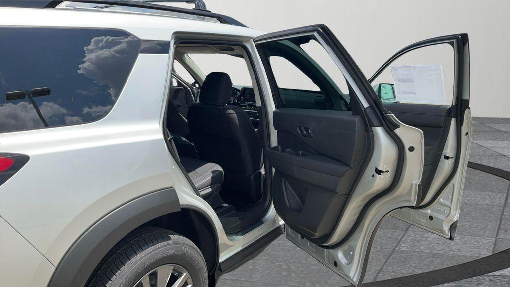 new 2025 Nissan Pathfinder car, priced at $41,865