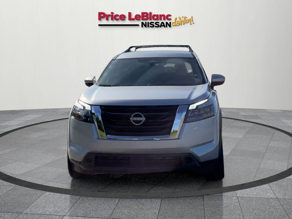 new 2025 Nissan Pathfinder car, priced at $41,865