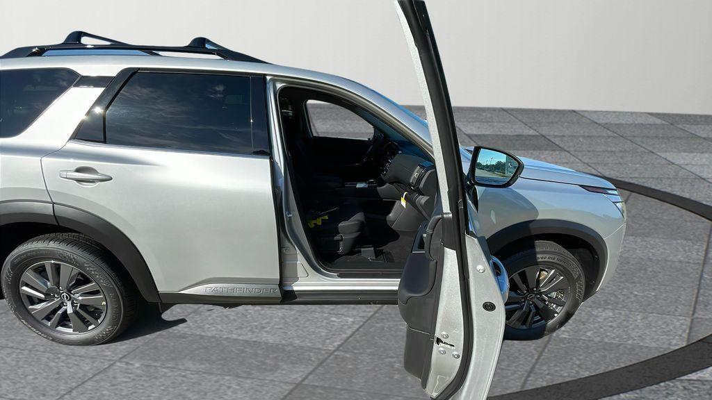 new 2025 Nissan Pathfinder car, priced at $41,865