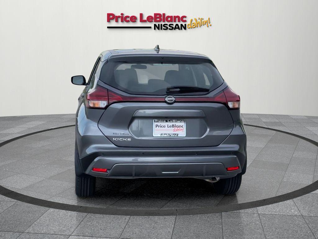 new 2025 Nissan Kicks Play car, priced at $23,760