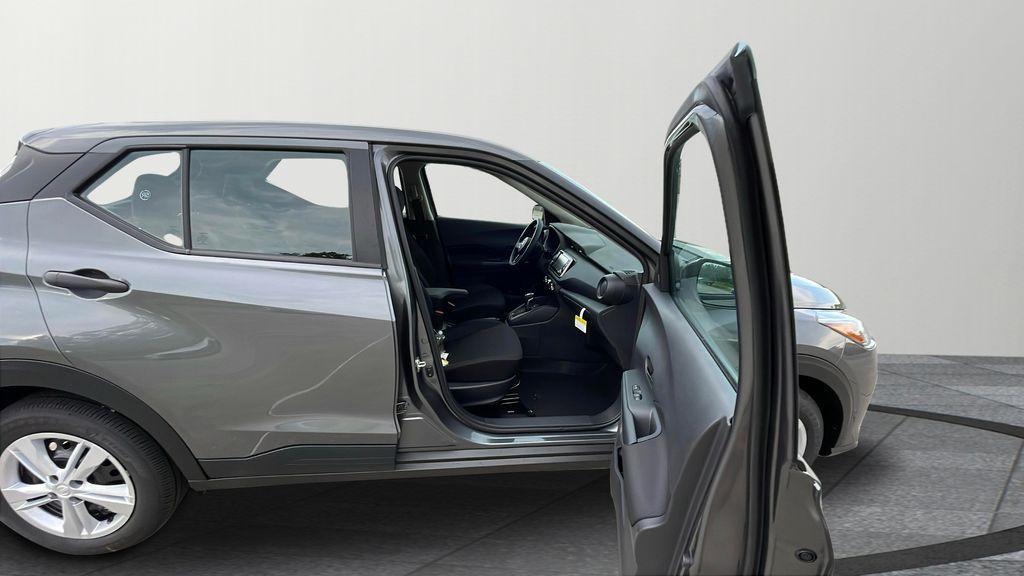 new 2025 Nissan Kicks Play car, priced at $23,760