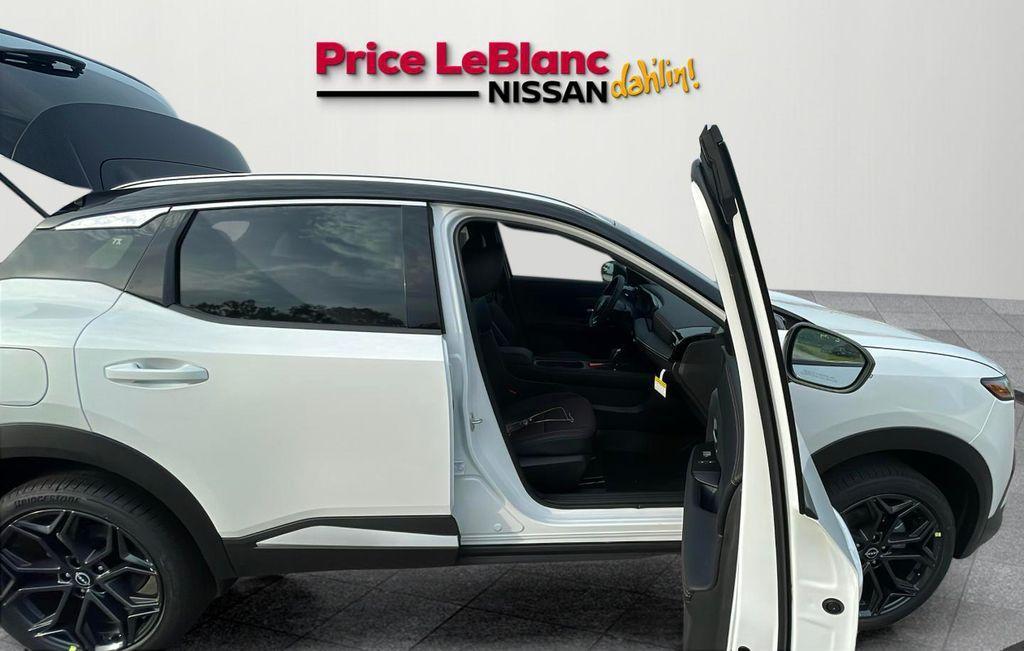new 2025 Nissan Kicks car, priced at $29,615