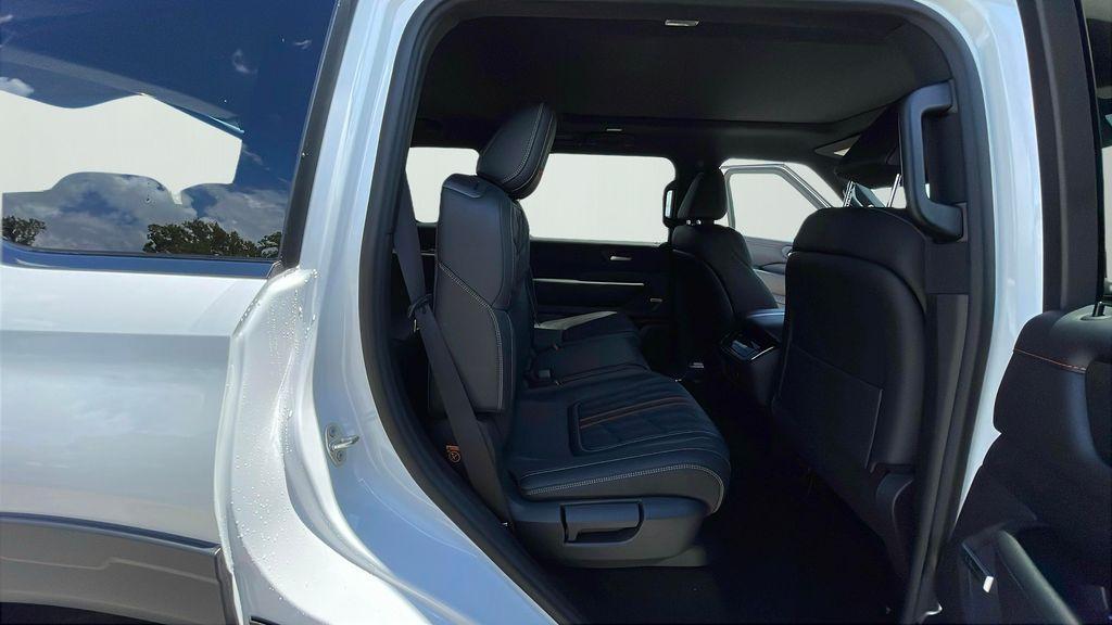 new 2025 Nissan Armada car, priced at $82,305