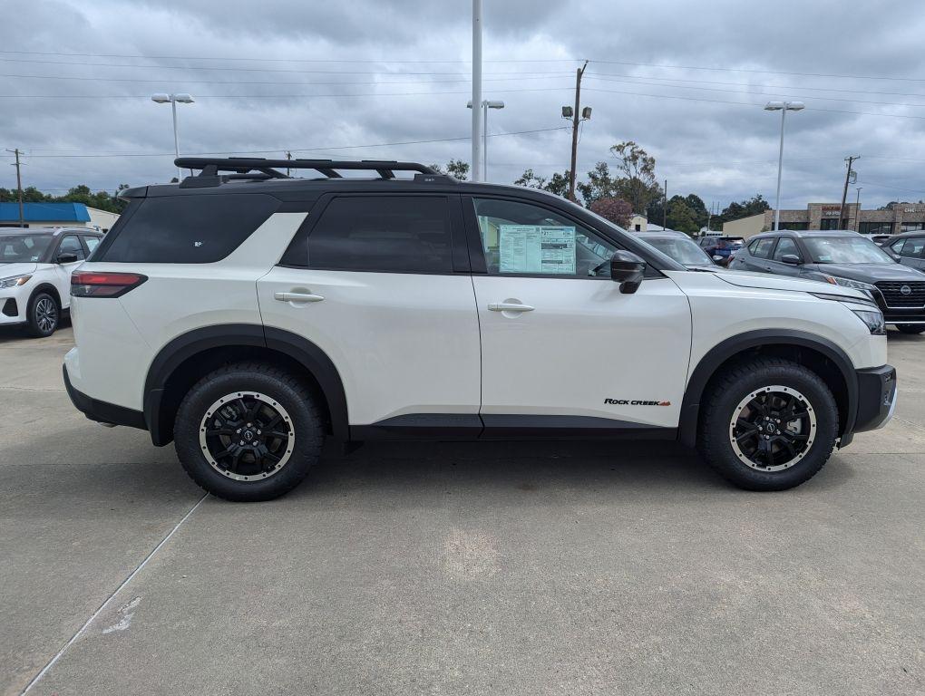 new 2024 Nissan Pathfinder car, priced at $47,330