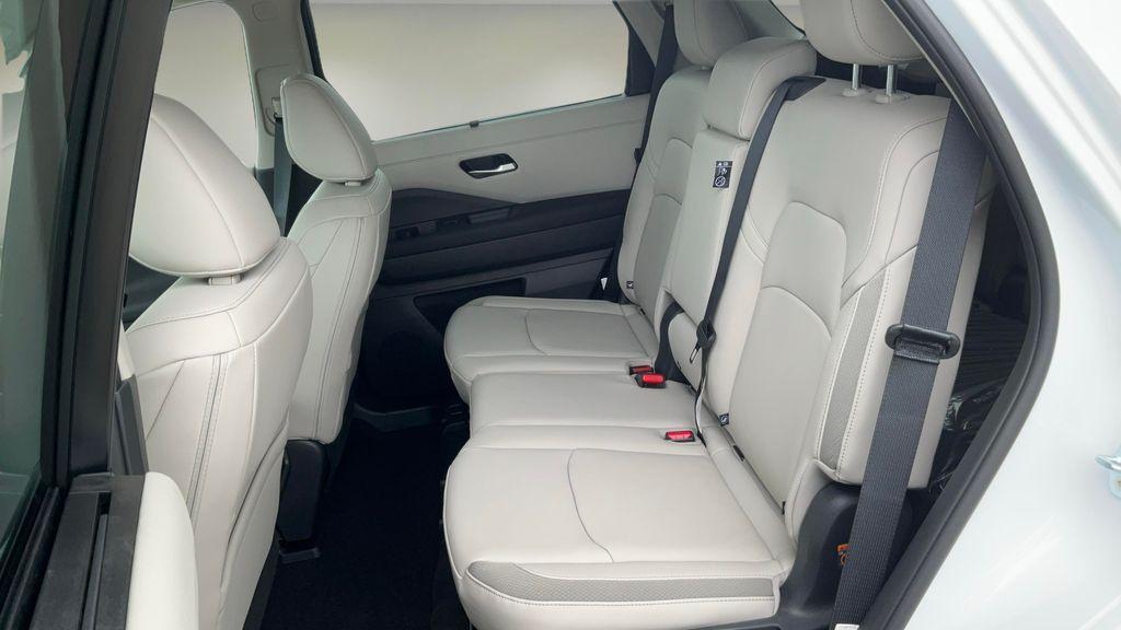 new 2025 Nissan Pathfinder car, priced at $45,015