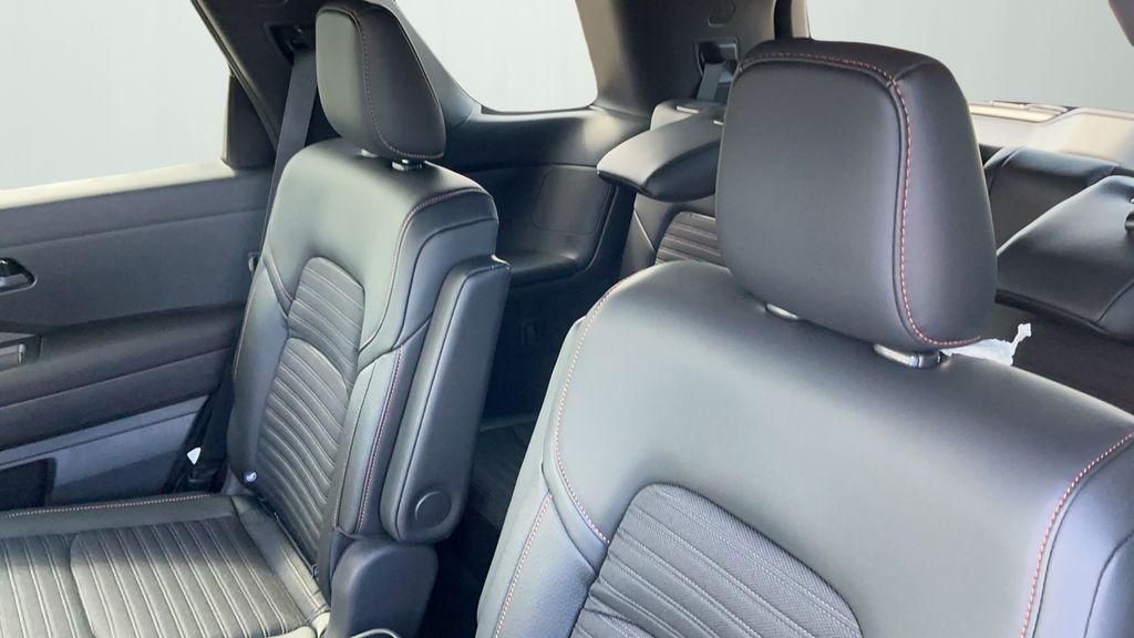 new 2025 Nissan Pathfinder car, priced at $46,620