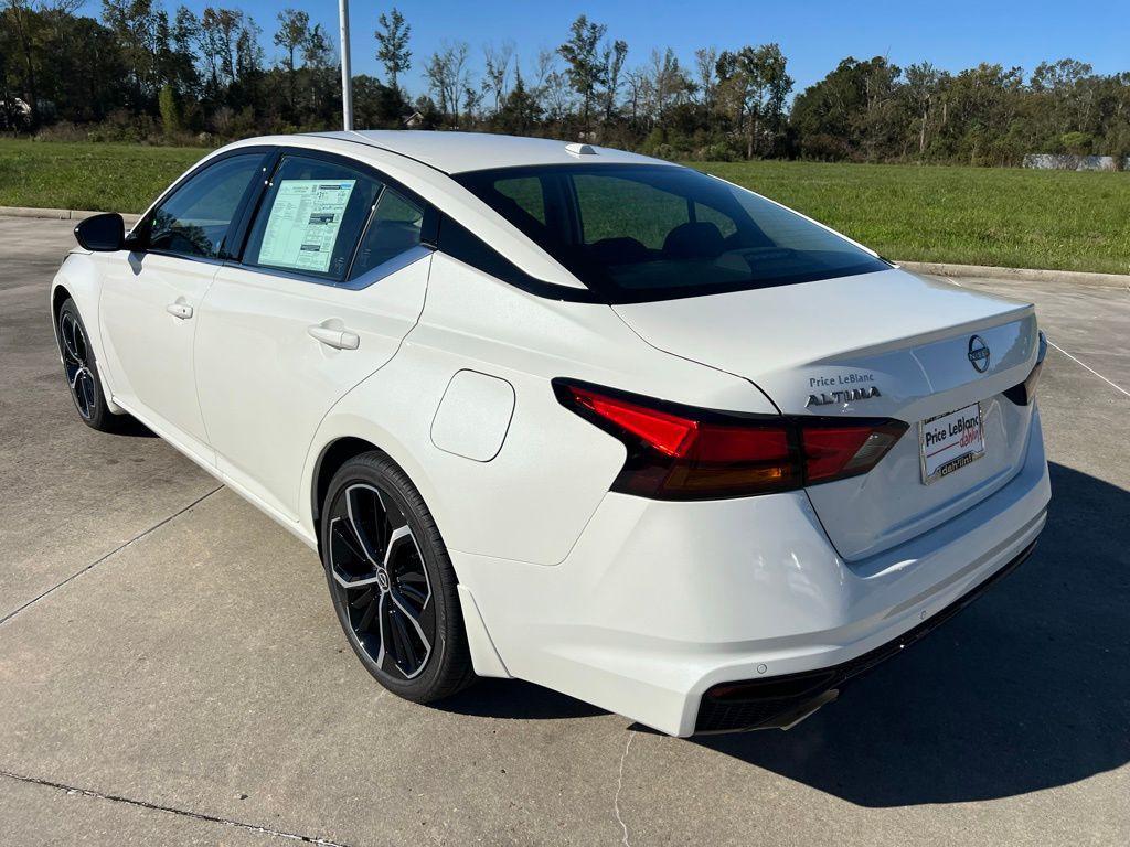 new 2025 Nissan Altima car, priced at $34,100