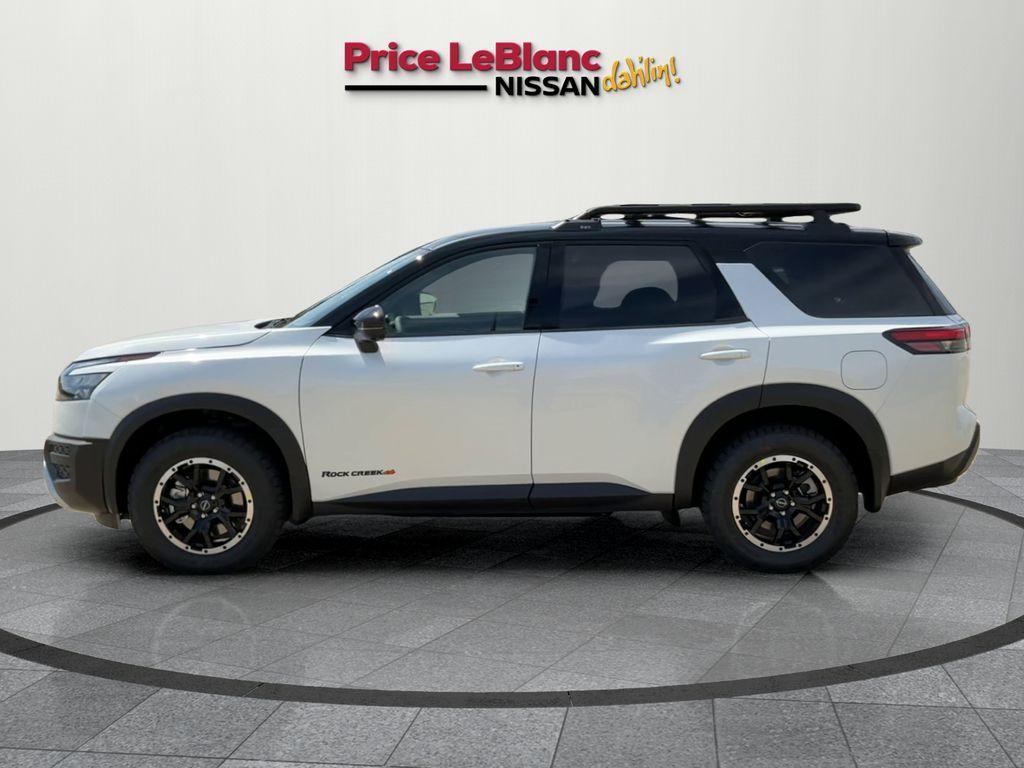 new 2025 Nissan Pathfinder car, priced at $47,620