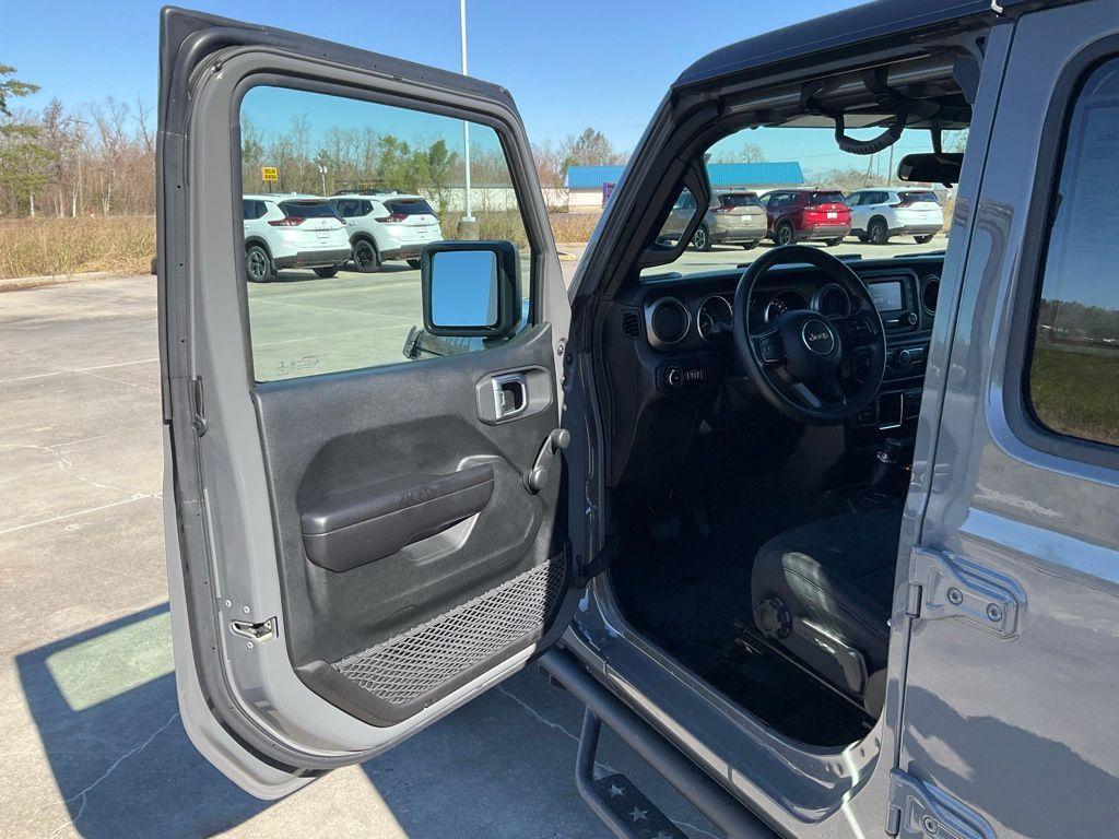 used 2020 Jeep Wrangler Unlimited car, priced at $29,401