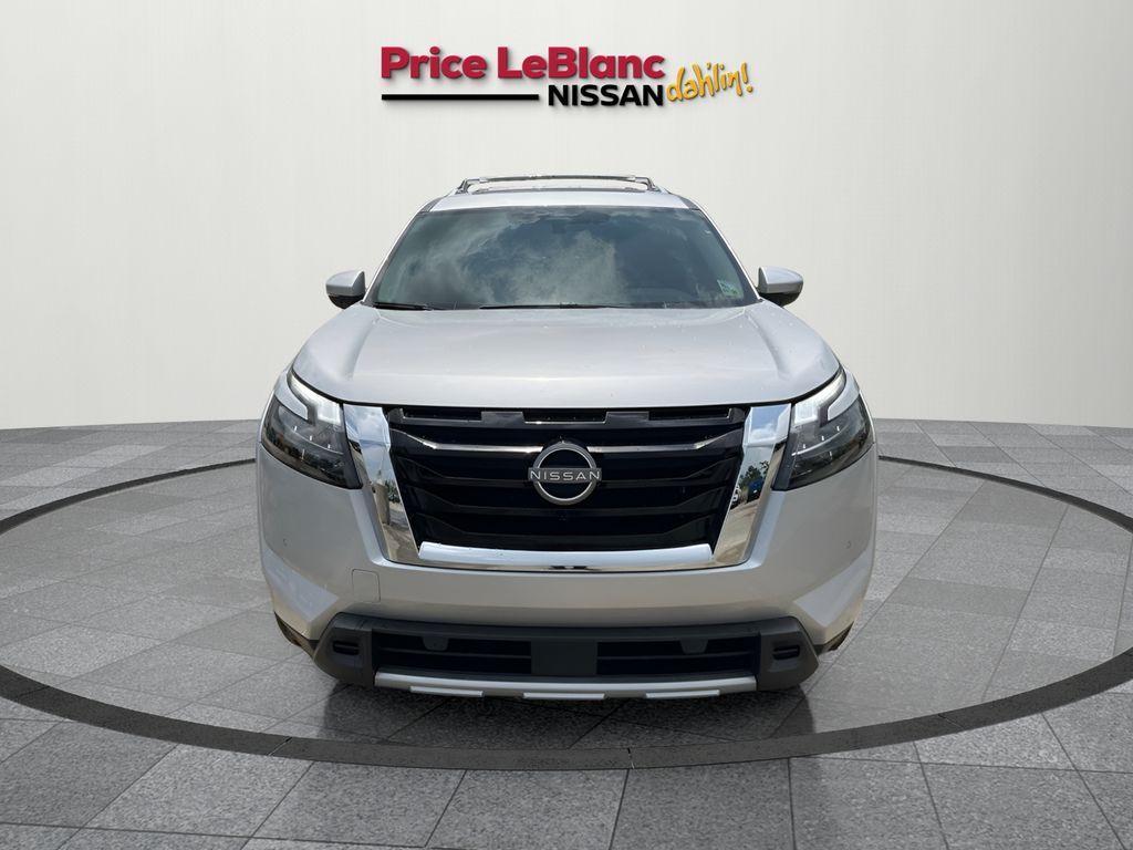 new 2025 Nissan Pathfinder car, priced at $47,555