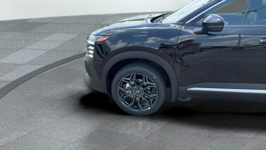new 2025 Nissan Kicks car, priced at $29,170