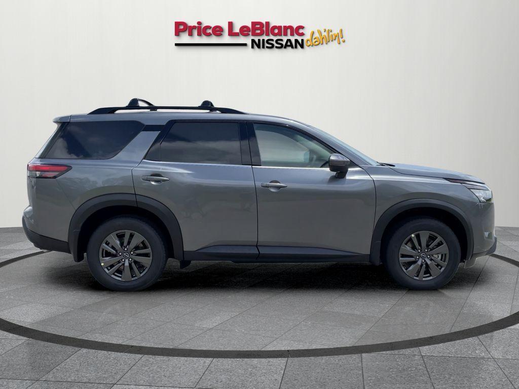 new 2025 Nissan Pathfinder car, priced at $43,775