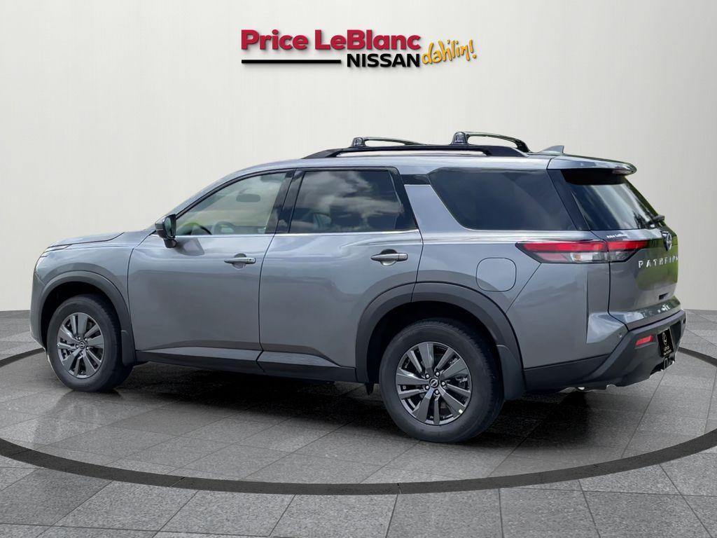 new 2025 Nissan Pathfinder car, priced at $43,775