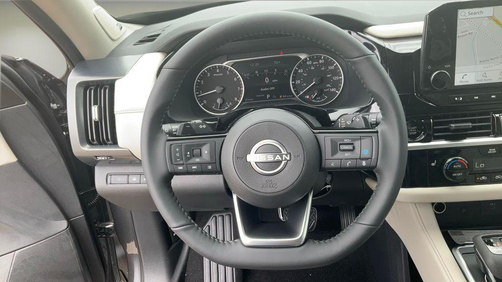 new 2025 Nissan Pathfinder car, priced at $47,555