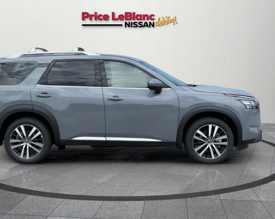 new 2025 Nissan Pathfinder car, priced at $52,485