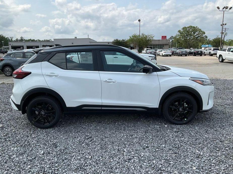 new 2024 Nissan Kicks car, priced at $24,557