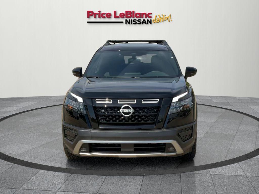 new 2025 Nissan Pathfinder car, priced at $46,620
