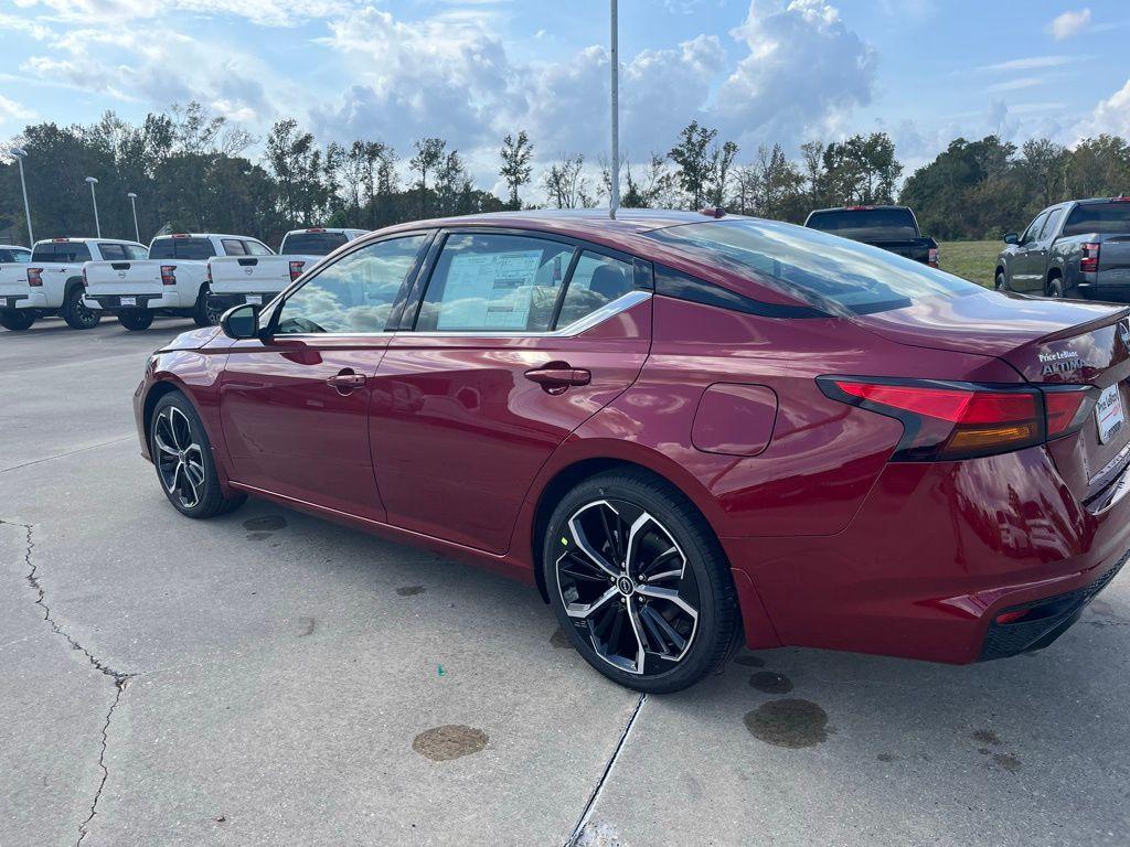 new 2025 Nissan Altima car, priced at $31,300