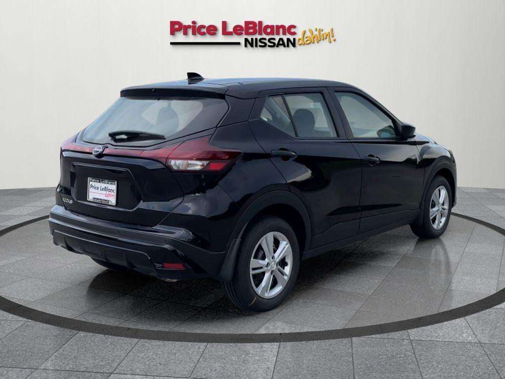 new 2025 Nissan Kicks Play car, priced at $23,870
