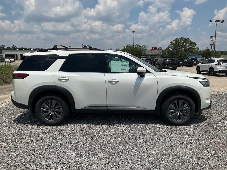 new 2024 Nissan Pathfinder car, priced at $43,728