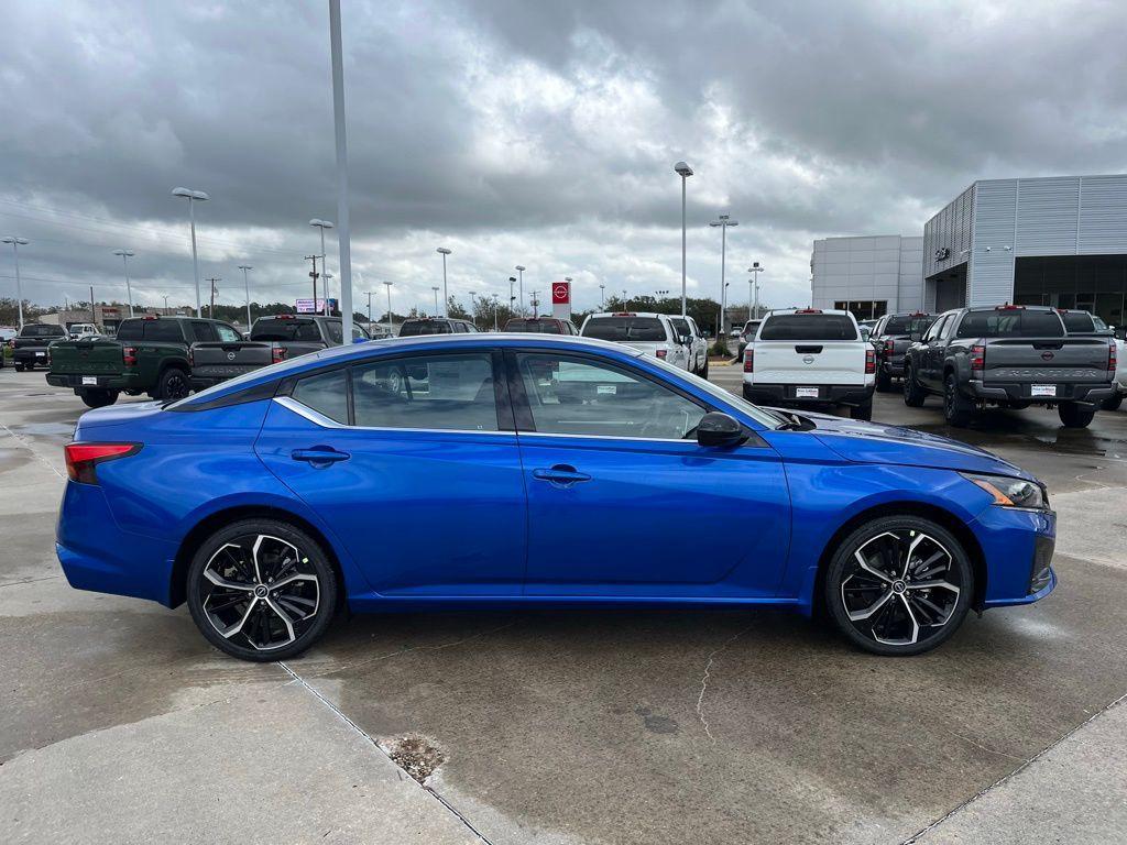 new 2025 Nissan Altima car, priced at $31,300