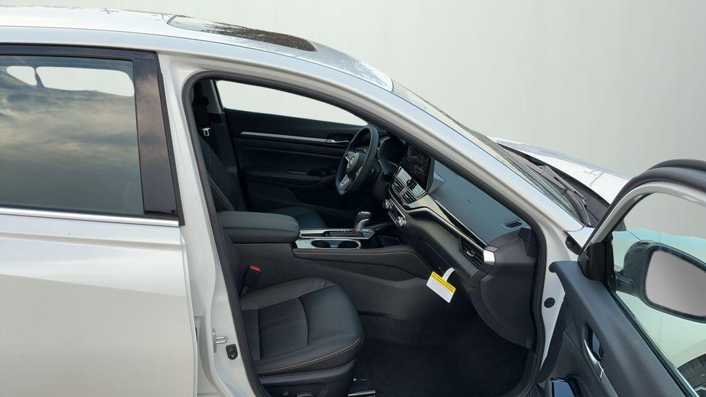 new 2025 Nissan Altima car, priced at $34,430