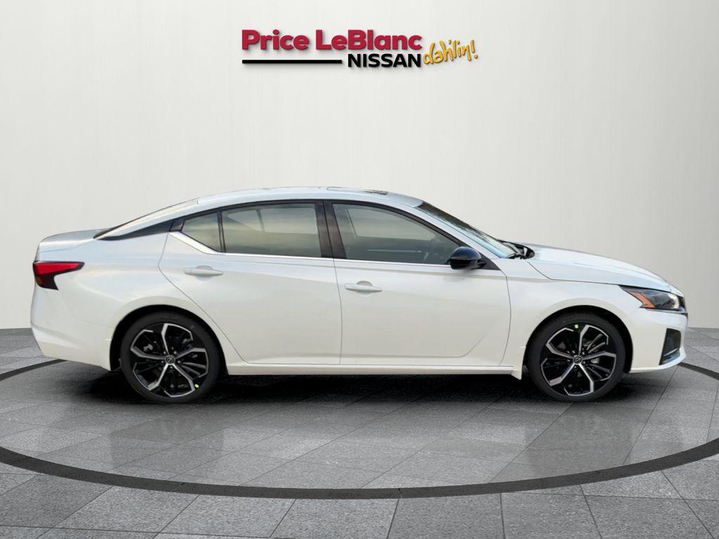 new 2025 Nissan Altima car, priced at $34,430