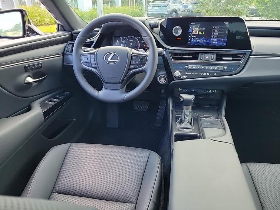 used 2022 Lexus ES 350 car, priced at $33,000