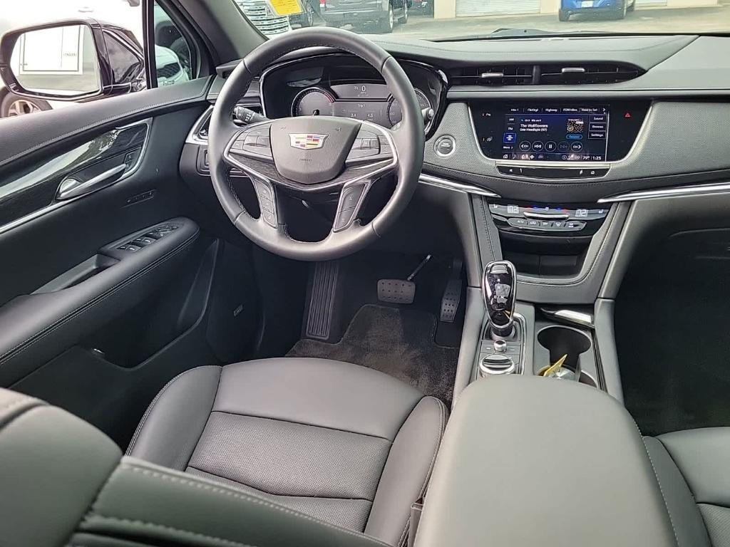 used 2022 Cadillac XT5 car, priced at $34,799