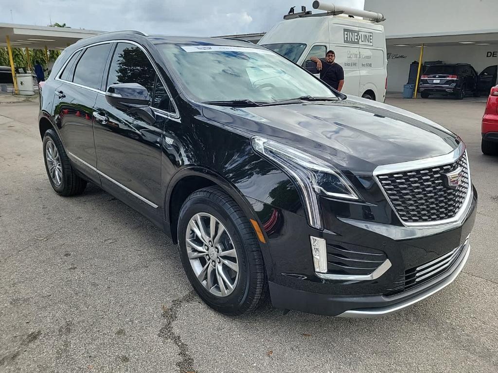 used 2022 Cadillac XT5 car, priced at $34,799