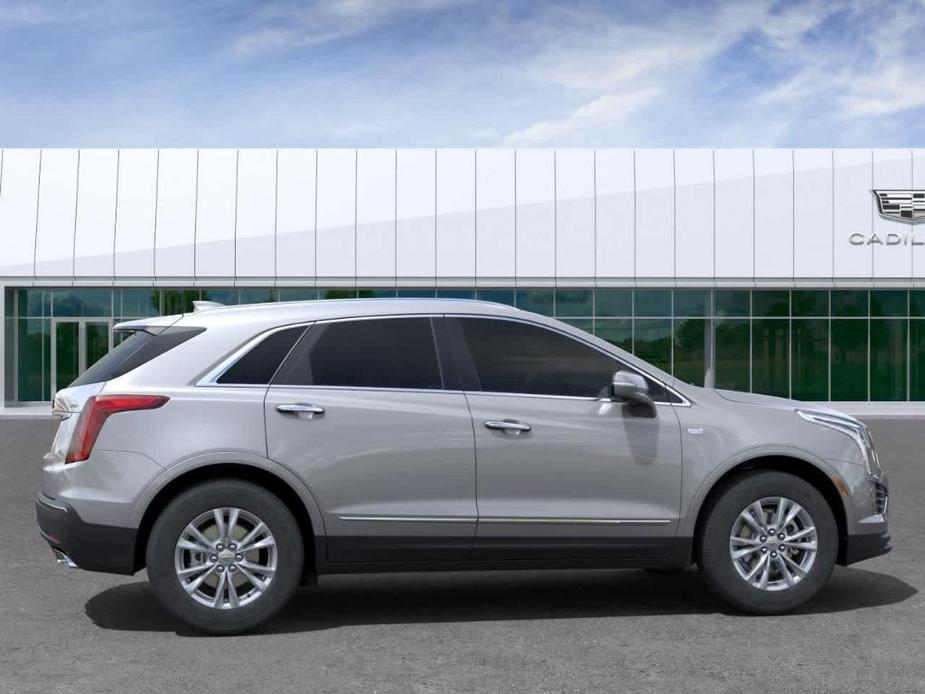 new 2025 Cadillac XT5 car, priced at $45,900