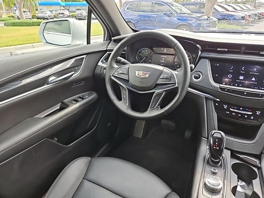 used 2020 Cadillac XT5 car, priced at $18,995