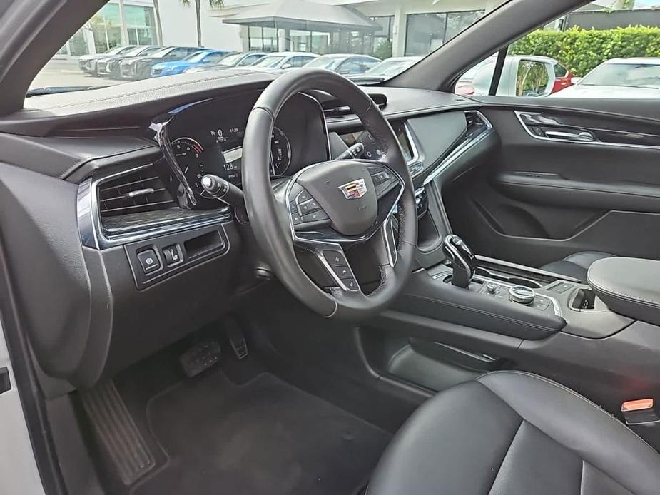 used 2020 Cadillac XT5 car, priced at $18,995