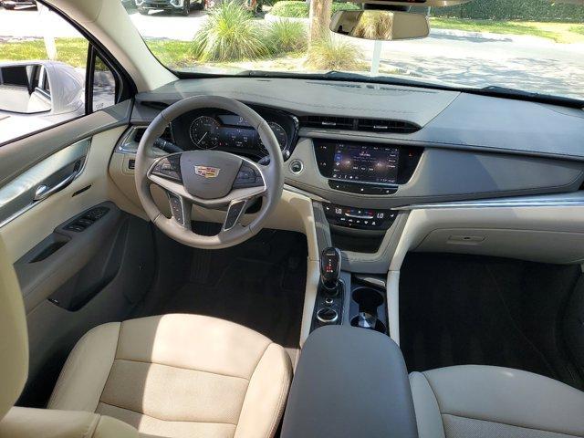 used 2020 Cadillac XT5 car, priced at $28,424