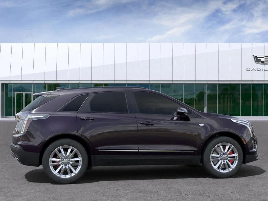 new 2025 Cadillac XT5 car, priced at $60,625